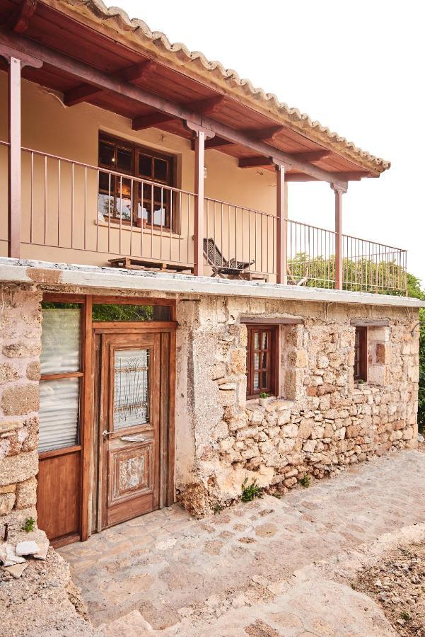 Elisson Hostel Крионерион Экстерьер фото
