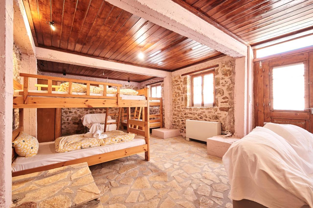 Elisson Hostel Крионерион Экстерьер фото