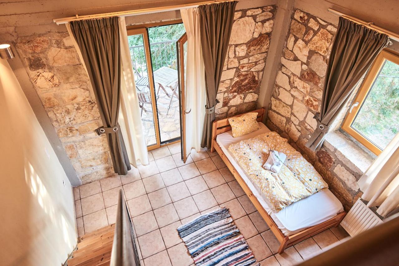 Elisson Hostel Крионерион Экстерьер фото