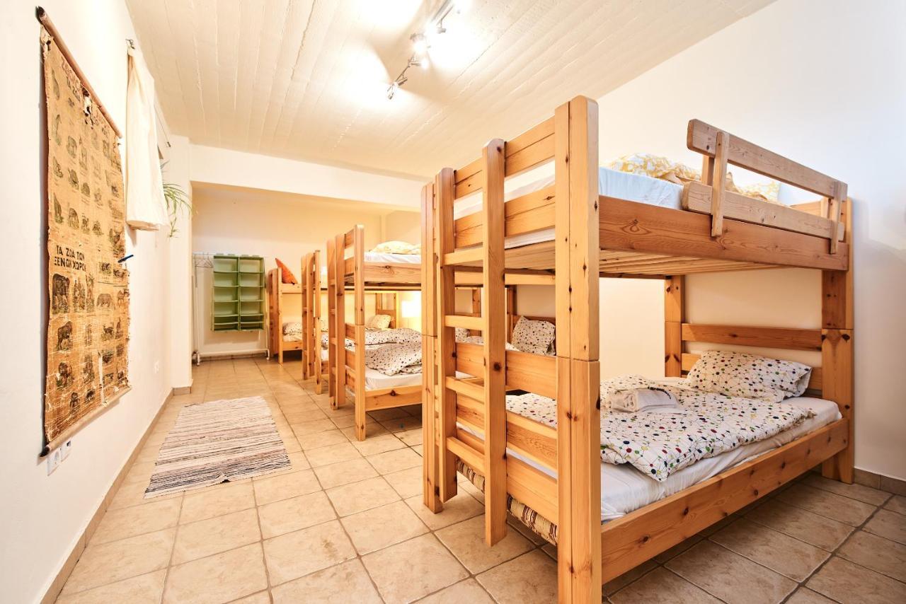 Elisson Hostel Крионерион Экстерьер фото