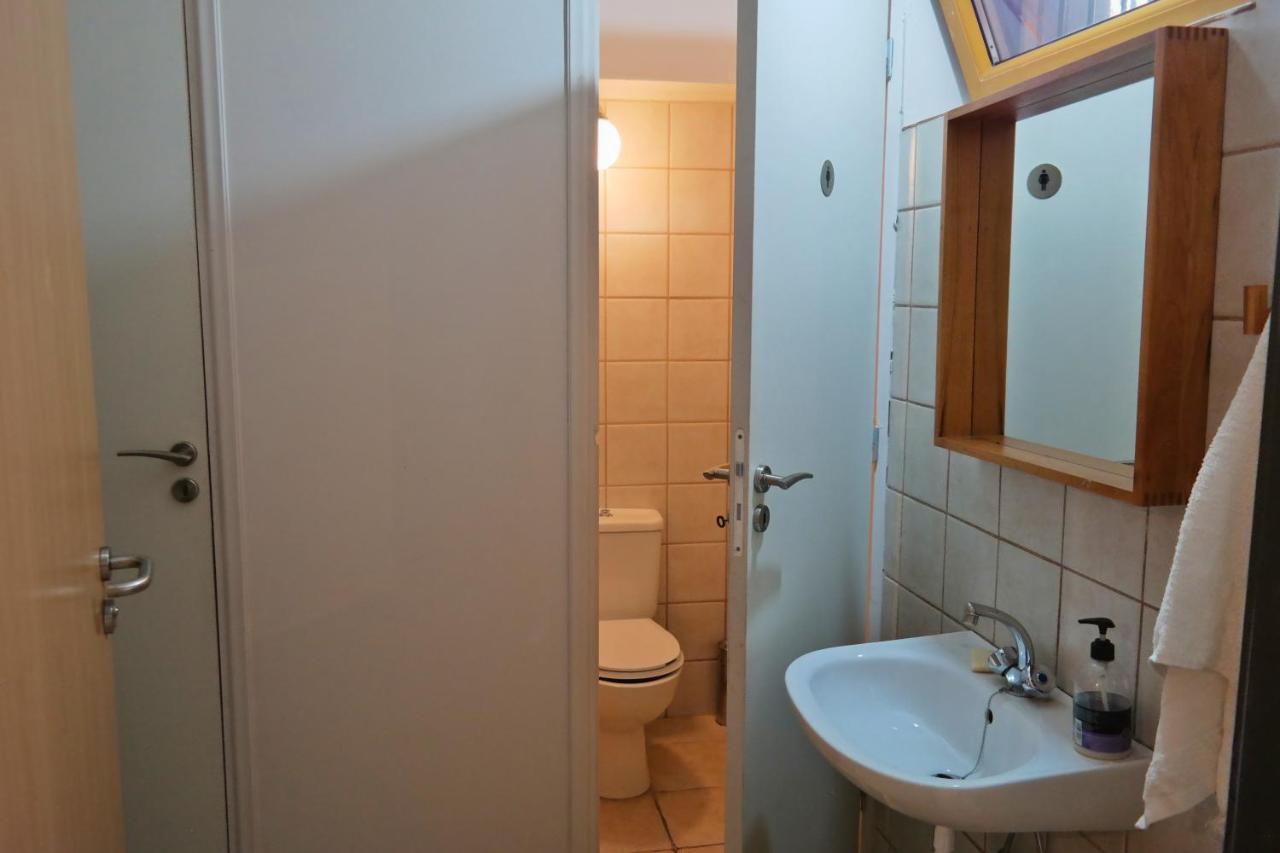 Elisson Hostel Крионерион Экстерьер фото