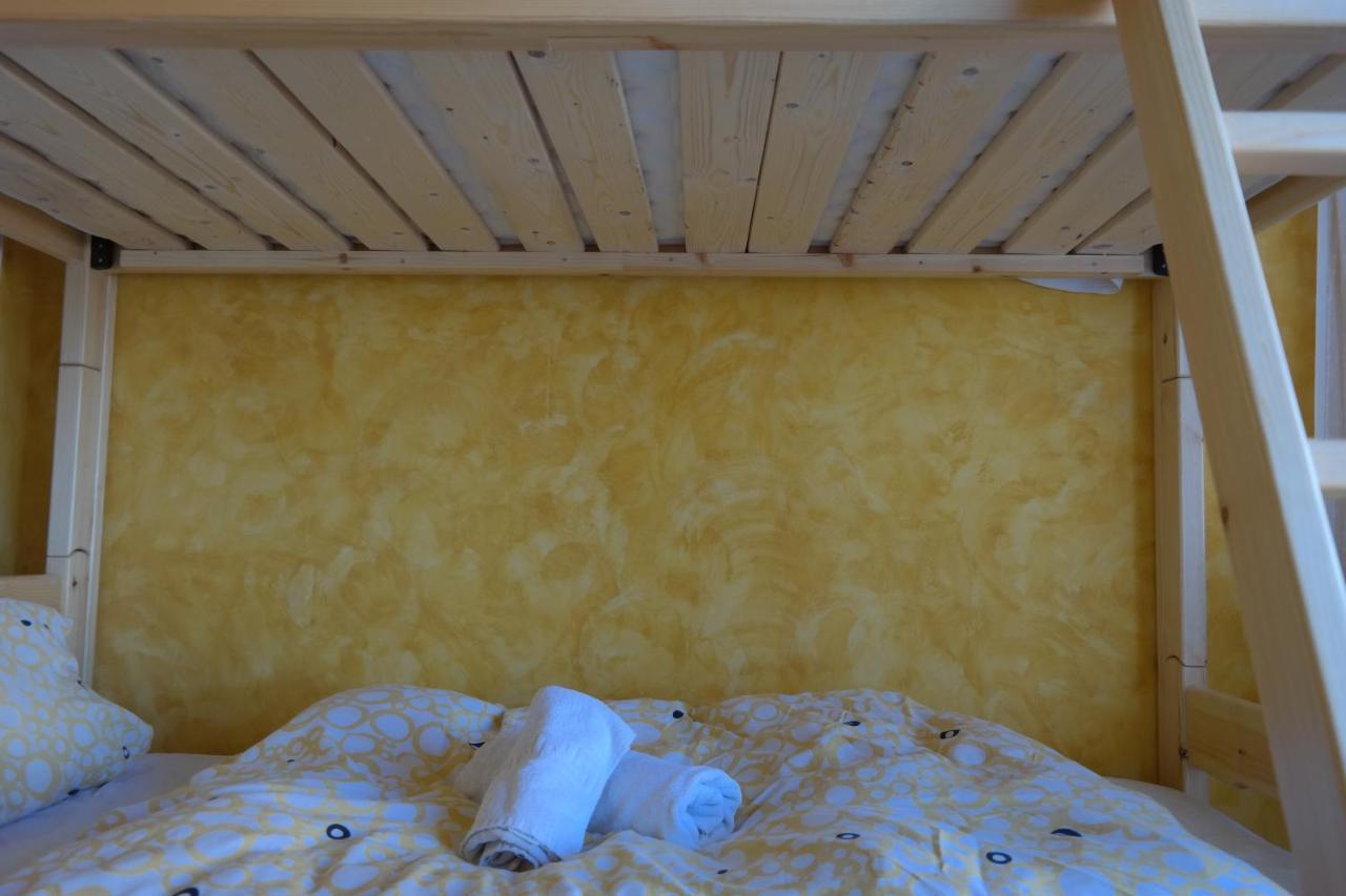 Elisson Hostel Крионерион Экстерьер фото